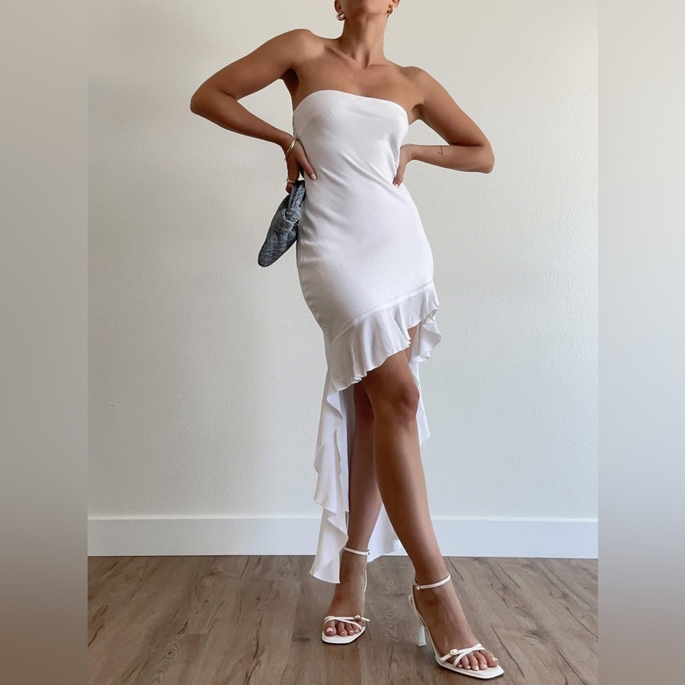White Strapless High-Low Ruffle Cocktail Dress
